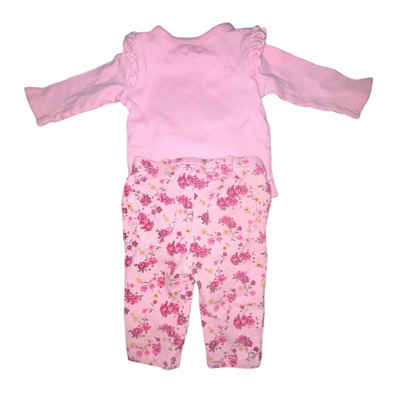 Garanimals 2-piece pink onsie and jeggings with 🧸 ❤️ 🌸 & 🦋 0-3 months - Picture 8 of 9